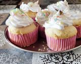 A picture of step 13 of Vanilla Cupcake.