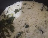 Foto langkah ke 4 dari resep Nasi Gurih kemangi.