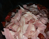 Foto del paso 4 de la receta: Lacón con pimiento rojo y ajos