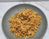 Foto langkah ke 4 dari resep Ayam Suwir Daun Jeruk.