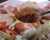 Hình bước làm 1 của món Sườn non ram ngũ vị hương