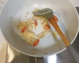 Gambar langkah 2 resipi Menu Berpantang : Tenggiri Masak Halia & Blackpepper.