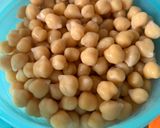 Une image de l'étape 1 de Curry de pois chiches, carottes et épinards.