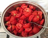 Foto del passaggio 2 della ricetta Conserva di pomodoro fresco 🌷