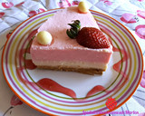 Foto del paso 6 de la receta: Tarta de chocolate blanco y fresa