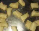 A picture of step 2 of Tandoori veg momos.
