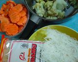 Foto langkah ke 2 dari resep Sop Bihun.