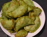Foto langkah ke 9 dari resep Jalakote Hijau isi ayam dan sayuran.