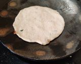 A picture of step 5 of Aloo Paratha..