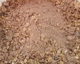 Foto del paso 1 de la receta: Galletitas de granola, chocolate y miel