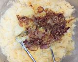 A picture of step 4 of Creamy mashed potatoes.