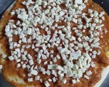 A picture of step 2 of Veg pizza.