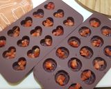 รูปขั้นตอนการทำที่ 3 ของ นมสตรอว์เบอร์รี่ แบบ strawberry ice cube