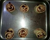Foto langkah ke 2 dari resep Cinamon Rolls Danish Sheet With cream cheese.