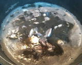 Foto del paso 3 de la receta: Calamares en su tinta