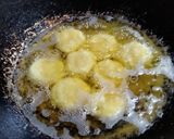 Foto langkah ke 5 dari resep Perkedel kentang.