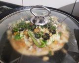 A picture of step 15 of Desi style Chhole Achhari piza.