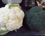Foto del paso 1 de la receta: Horneado de coliflor y brécol