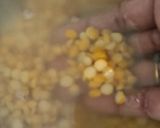 A picture of step 1 of Vada curry.