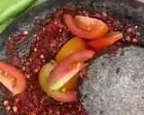 Foto langkah ke 5 dari resep Sambel dadak khas sunda.