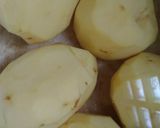 Foto langkah ke 1 dari resep Keripik kentang renyah.