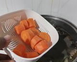 Foto langkah ke 2 dari resep Sop Iga Sapi.