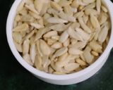 A picture of step 1 of Roasted Sunflower Seeds Ladoo.