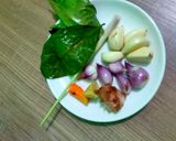Foto langkah ke 3 dari resep Ikan Mas Bumbu Kuning.