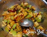 A picture of step 2 of Indian Pear Chutney.