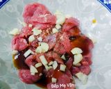 Hình bước làm 2 của món Thịt bò xào súp lơ xanh