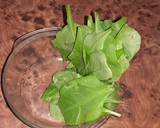 Spinach salad with scrambled eggs रेसिपी चरण 1 फोटो