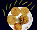 A picture of step 8 of Green Peas Poori.