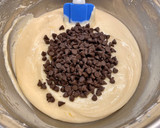 Foto del paso 9 de la receta: Bizcocho de ricotta con pepitas de chocolate