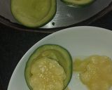 Foto del paso 2 de la receta: Zapallito relleno de queso o medias de queso
