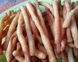Foto langkah ke 8 dari resep Stik tepung renyah dari 2bahan.