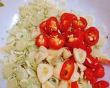 Hình bước làm 1 của món Nấm kho sả ớt