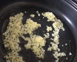 Foto del paso 2 de la receta: Pasta carbonara con cebolla crujiente! 🍽