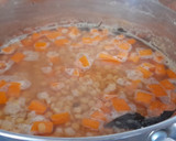 Foto del paso 1 de la receta: Guiso de arvejitas partidas