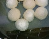 Foto langkah ke 4 dari resep Tahu Bulat.