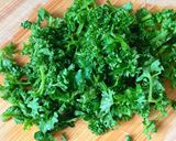 Hình bước làm 3 của món Diếp Quăn Trắng Endive Xào Lardon & Phô Mai Xanh Gogonzola