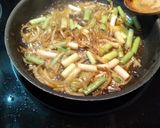 Foto del paso 2 de la receta Merluza con guarnición de patatas, gambas y potón