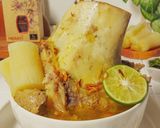 Foto langkah ke 6 dari resep Kaledo Kambing Kuah Saffron.