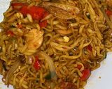 Foto langkah ke 5 dari resep Tumis mie burung dara.