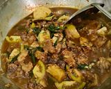 Foto langkah ke 7 dari resep Tetelan Sapi & Tomat Ijo Masak Kecap Pedas.