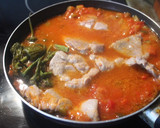 Foto del paso 5 de la receta: Cabezada de cerdo con tomate de bote