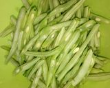 Hình bước làm 2 của món Đậu Que Xào Thịt Bò