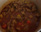 Foto del paso 2 de la receta: Guisado de cabeza de lomo al vino
