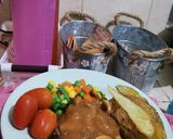 Foto langkah ke 11 dari resep Steak Burger with Mushrooms Sauce.