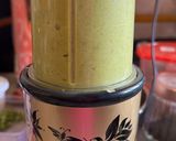 A picture of step 4 of Veggies broccoli almond soup.