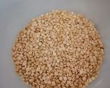 A picture of step 1 of Tuvar dal.